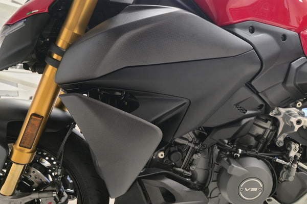 CNC RACING | Carbon Fiber Fuel Tank Side Panels LH/RH - Ducati Streetfighter V2 MY 2025 image 3