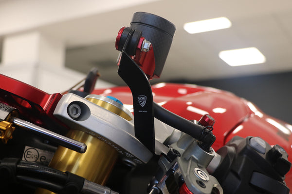 CNC RACING | Bracket kit for clutch and brake fluid tank for Ducati Panigale V2 MY 2025 image 3