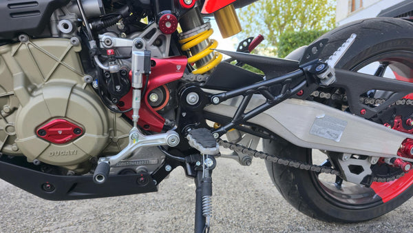 CNC RACING | Adjustable rearsets for the Ducati Hypermotard 698 image 3