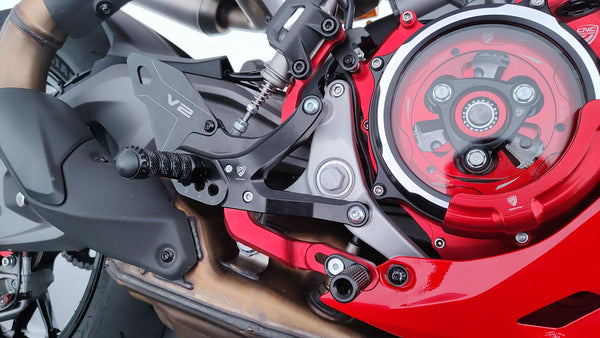CNC RACING | Clear clutch cover Ducati Multistrada V2 - Panigale V2 - Streetfighter V2  MY2025 8
