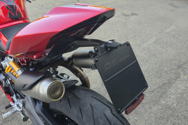 CNC RACING | Carbon Tail Tidy for Ducati Panigale V4 - Streetfighter V4 MY2025 – Adjustable,Lightweight and Plug & Play 2