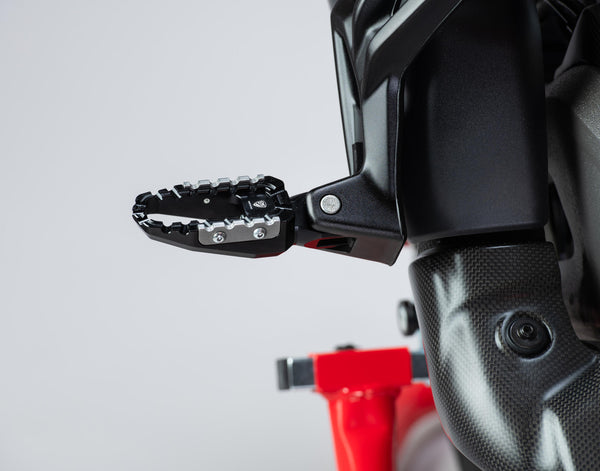 CNC RACING | Footpegs kit passenger - adapters for Ducati Multistrada V2 MY2025 and Hypermotard V2 MY2026 8