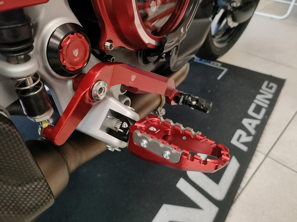 CNC RACING | Footpegs kit driver - adapters for Ducati Multistrada V2 MY2025 and Hypermotard V2 MY2026 4