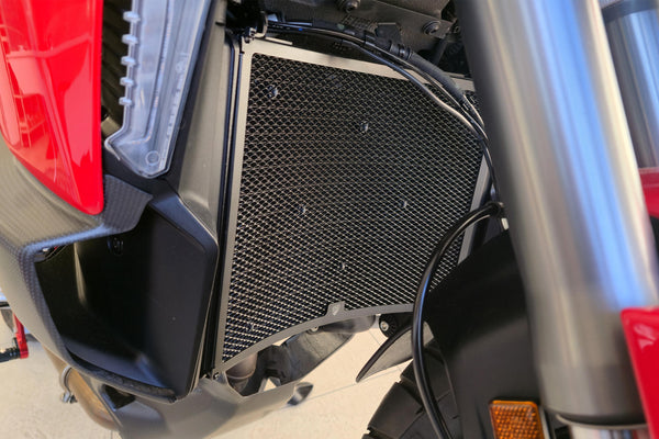 CNC RACING | Radiator guard Ducati Multistrada V2 MY2025 - Panigale V2 MY2025 2