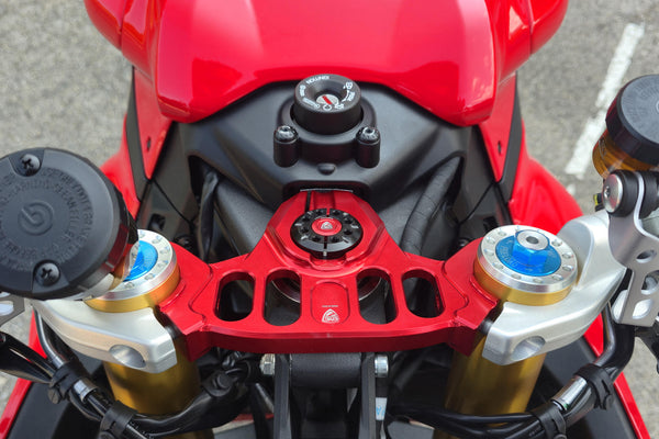 CNC RACING | Triple clamps for Ducati Panigale V2 MY2025 - Top Yoke 2