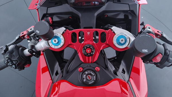 CNC RACING | Triple clamps for Ducati Panigale V2 MY2025 - Top Yoke 9