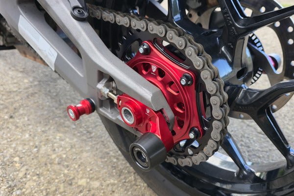 CNC RACING | Rear Sprocket Flange Cover for Ducati Multistrada V2 (MY2025) – Plug & Play Upgrade 3