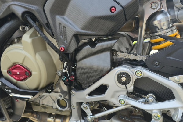 CNC RACING | Front sprocket cover Ducati Panigale V4 - Carbon 5