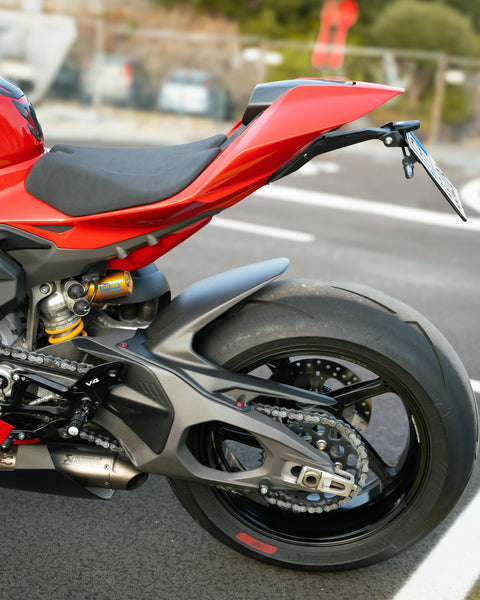 CNC RACING | Rear Fender Ducati Panigale V4 and Streetfighter V4 MY2025 - Carbon 8