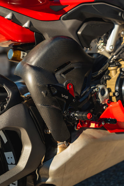 CNC RACING | Exhaust pipes heat guard Ducati Panigale V4 - Carbon 6