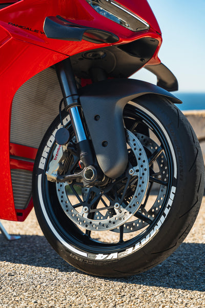 CNC RACING | Front Fender Ducati Panigale V4 - Carbon 5