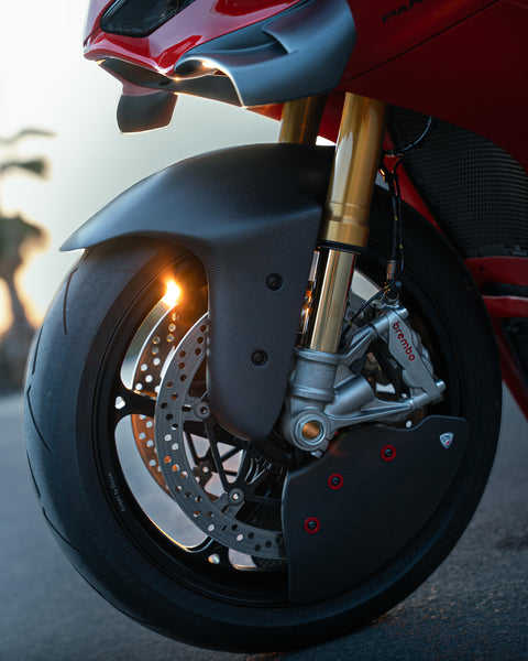 CNC RACING | Front Fender Ducati Panigale V4 - Carbon 7