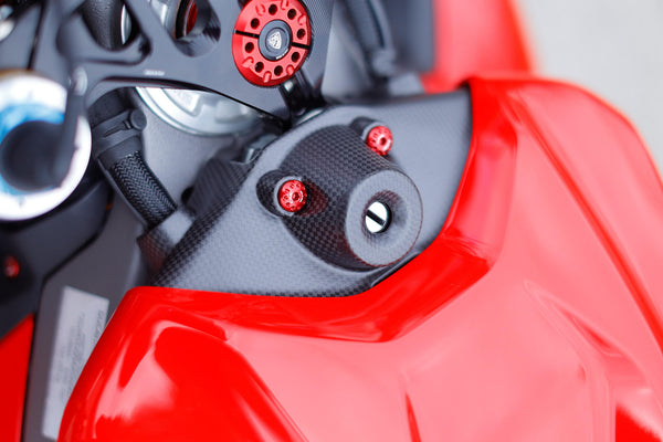 CNC RACING | Ignition switch cover Ducati Panigale V4 - Carbon 4