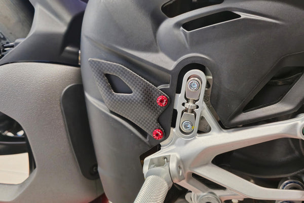 CNC RACING | Heel guard kit Ducati Panigale V4 - Carbon 3