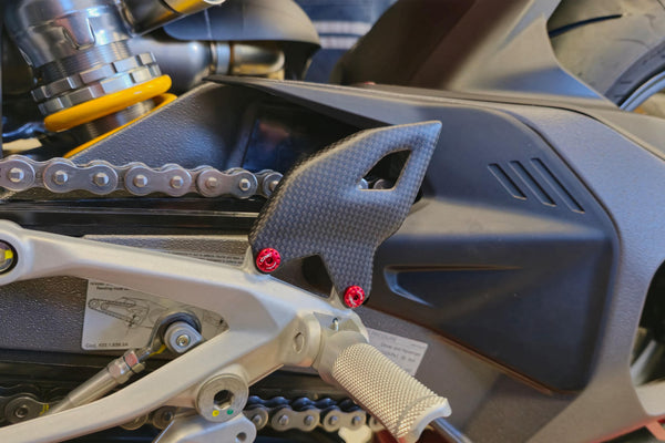 CNC RACING | Heel guard kit Ducati Panigale V4 - Carbon 4