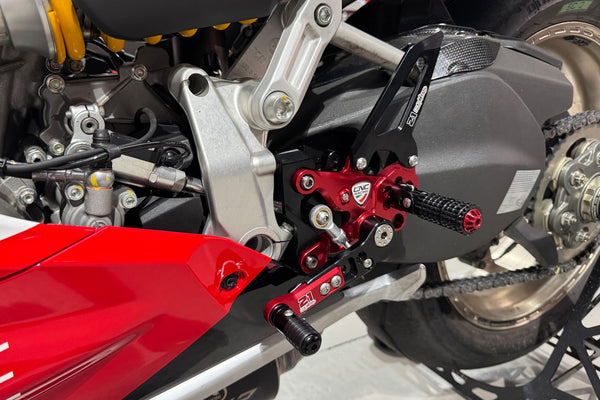 CNC RACING | Adjustable rearsets RPS Ducati SBK Panigale - Troy Bayliss Limited Edition 3