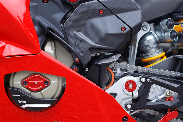 CNC RACING | Front sprocket cover for Ducati Panigale V4 and Streetfighter V4 2