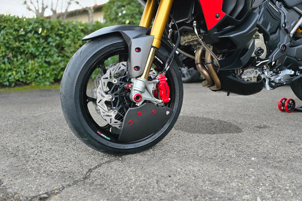 CNC RACING | GP DUCTS EVO - Front brake cooling system - Carbon Glossy 3