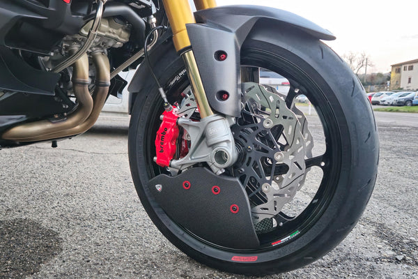 CNC RACING | GP DUCTS EVO - Front brake cooling system - Carbon Glossy 4