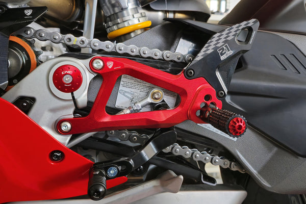 CNC RACING | Adjustable rearsets Ducati Panigale V4 - Troy Bayliss Limited Edition 3