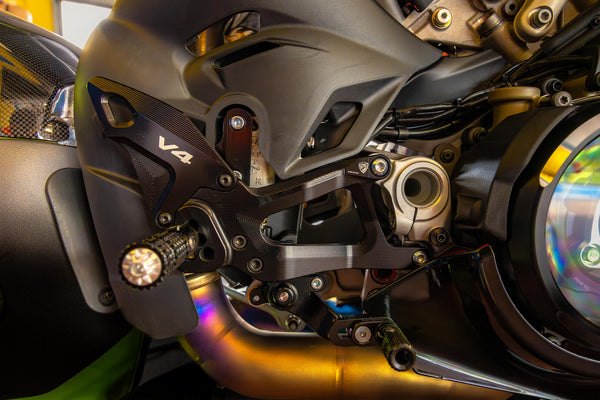 CNC RACING | Adjustable rearsets Ducati Panigale V4 3