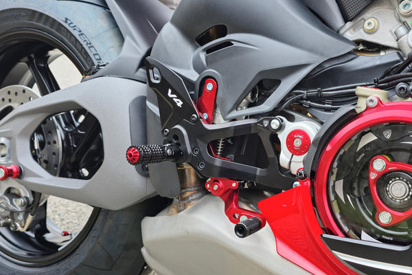 CNC RACING | Adjustable rearsets Ducati Panigale V4 15