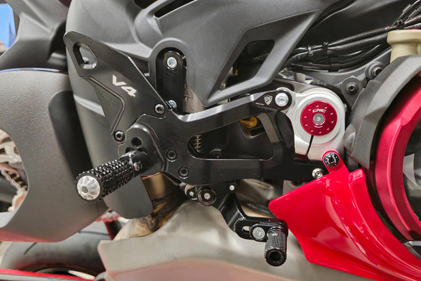 CNC RACING | Adjustable rearsets Ducati Panigale V4 10