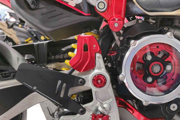 CNC RACING | Rear Brake Fluid Reservoir Holder Ducati Hypermotard 698 Mono 2