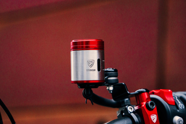 CNC RACING | Fluid tank 25 ml for front brake - Titanium 3