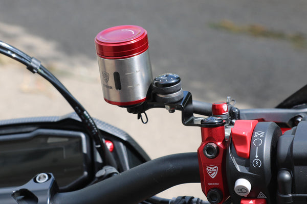 CNC RACING | Fluid tank 25 ml for front brake - Titanium 2