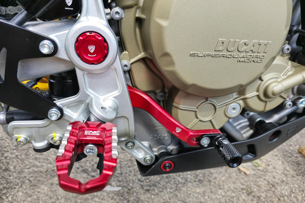 CNC RACING | Rear brake lever Ducati Hypermotard 698 Mono - SLIDE 2