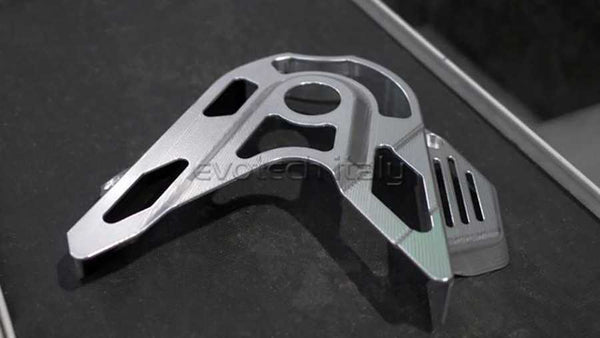 Front chain pinion cover