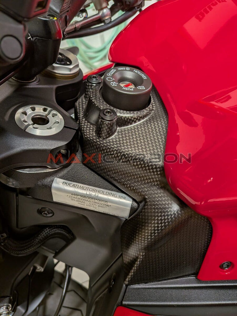 Maxicarbon Ducati-Streetfighter-V2-2026-Maxicarbon-Davide-7