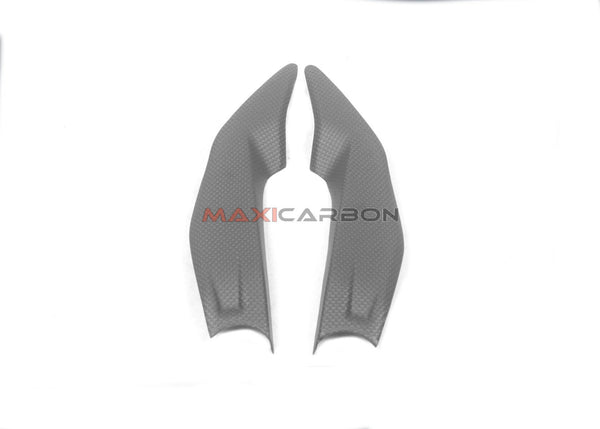 Maxicarbon DUX425M-Maxicarbon-carbon-undertank-side-panels-Ducati-Panigale-V4-3