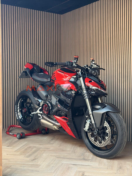 Maxicarbon Ducati-Streetfighter-V2-Maxicarbon-Helge-Denmark-1