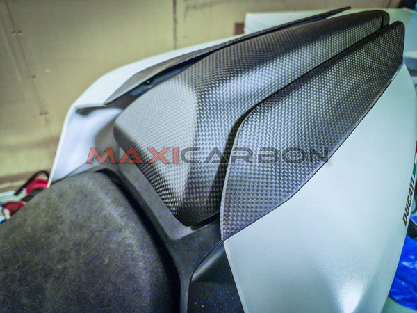 Maxicarbon Ducati-899-1199-Maxicarbon-Paul-Sweden-2