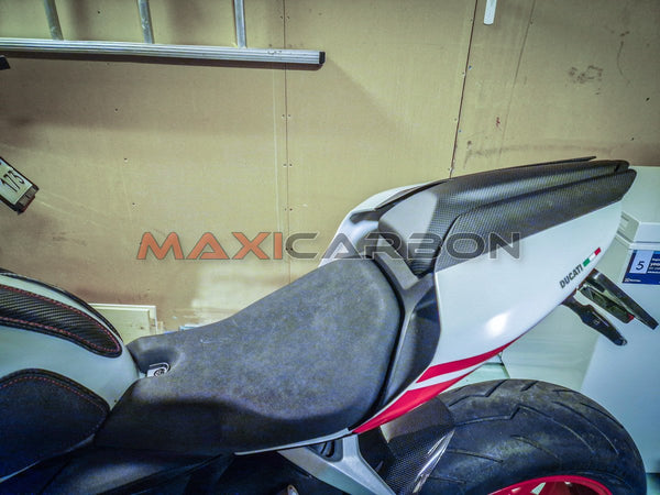 Maxicarbon Ducati-899-1199-Maxicarbon-Paul-Sweden-3