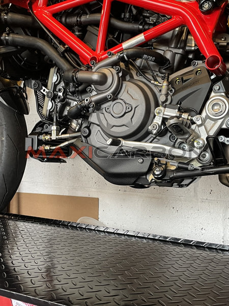 Maxicarbon Ducati-Hypermotard-950-SP-Maxicarbon-Steven-UK-1