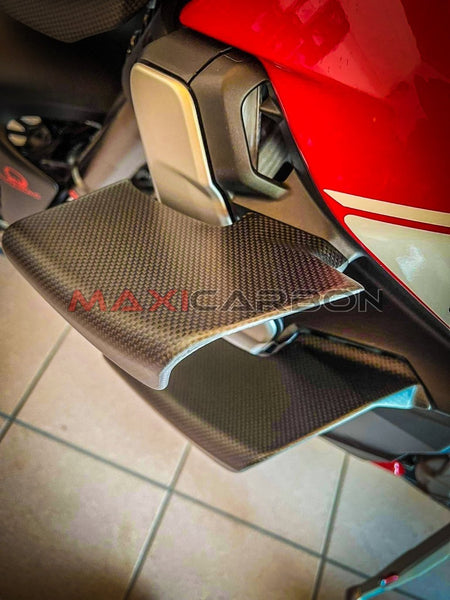 Maxicarbon Ducati-Streetfighter-V2-Maxicarbon-Donato-5
