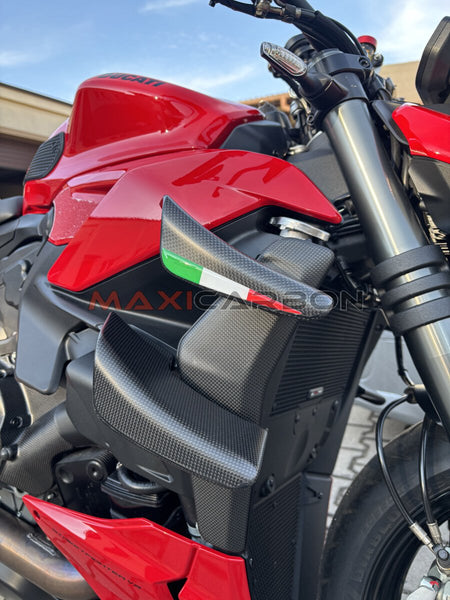 Maxicarbon Ducati-Streetfighter-V2-2023-Maxicarbon-Zbigniew-Polond-2