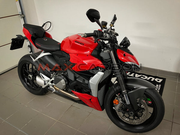 Maxicarbon Ducati-Streetfighter-V2-Maxicarbon-Ondrej-Czech-Republic-1