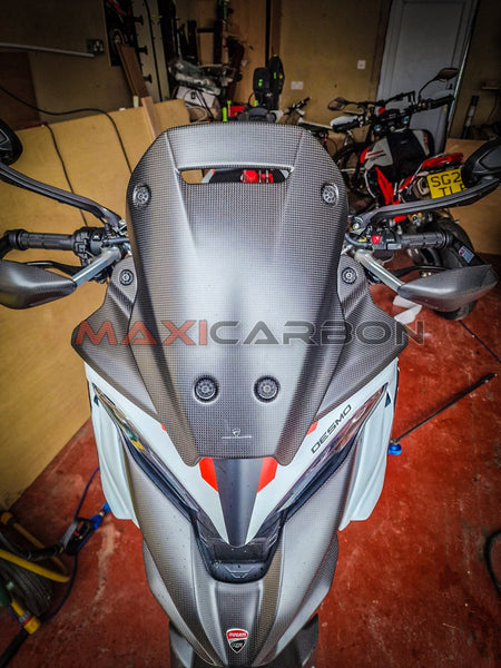 Maxicarbon Ducati-Multistrada-R-Maxicarbon-Jeffrey-UK-2