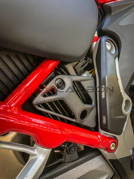 Maxicarbon Ducati-Multistrada-V4S-Maxicarbon-Luca-3