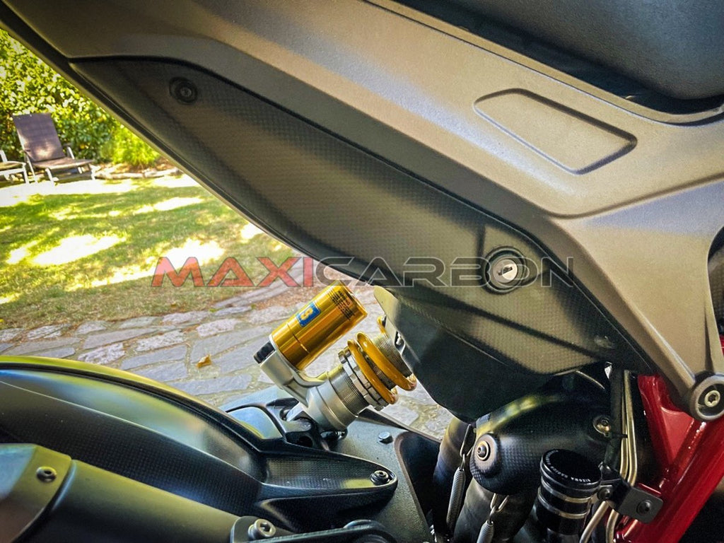 Maxicarbon Ducati-Hypermotard-821-Maxicarbon-Karsten-Germany-2
