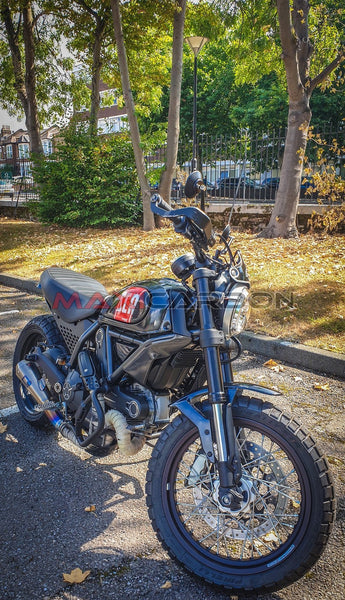 Maxicarbon Ducati-Scrambler-Maxicarbon-Hosein-UK-1