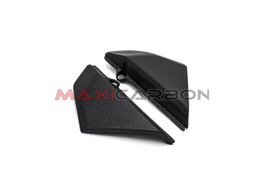 Maxicarbon DUF418M-Maxicarbon-carbon-undertank-panels-Ducati-Scrambler-2