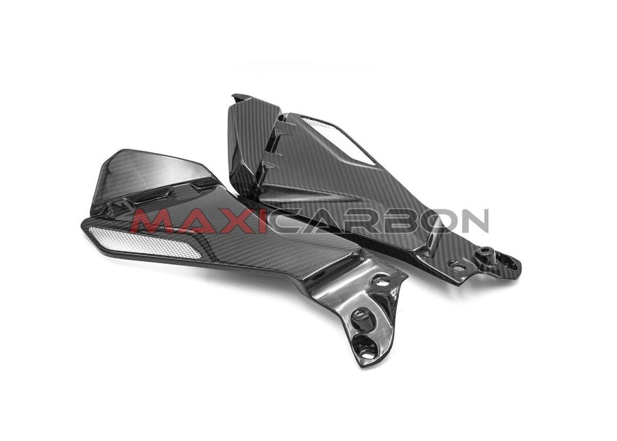 Maxicarbon BMF424T-Maxicarbon-carbon-undertank-panels-BMW-R-1200-GS-2