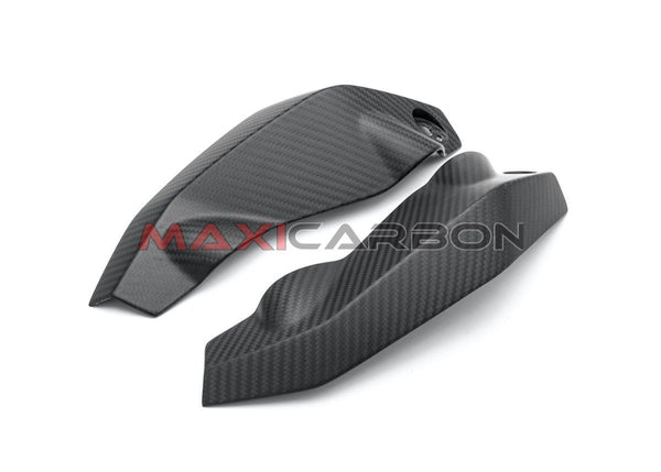Maxicarbon KTJ112U-Maxicarbon-carbon-front-light-side-panels-KTM-125-200-Duke-2