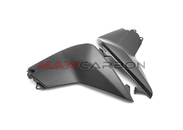 Maxicarbon KTJ148U-Maxicarbon-carbon-tank-side-panels-KTM-125-200-Duke-2