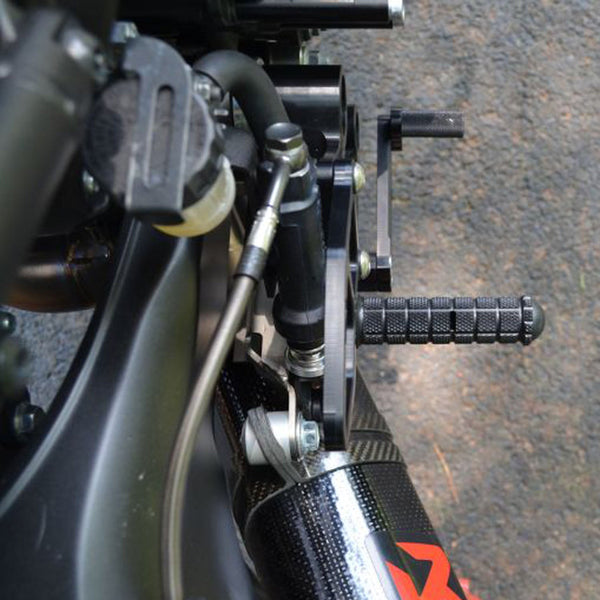 Woodcraft 05-0409B Yamaha FZ09/FJ09/XSR900 Rearset image 3